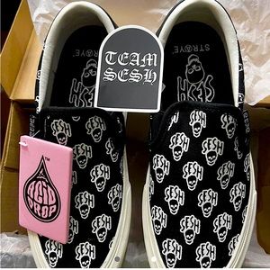 •LIMITED TIME• Sesh Skull slip on